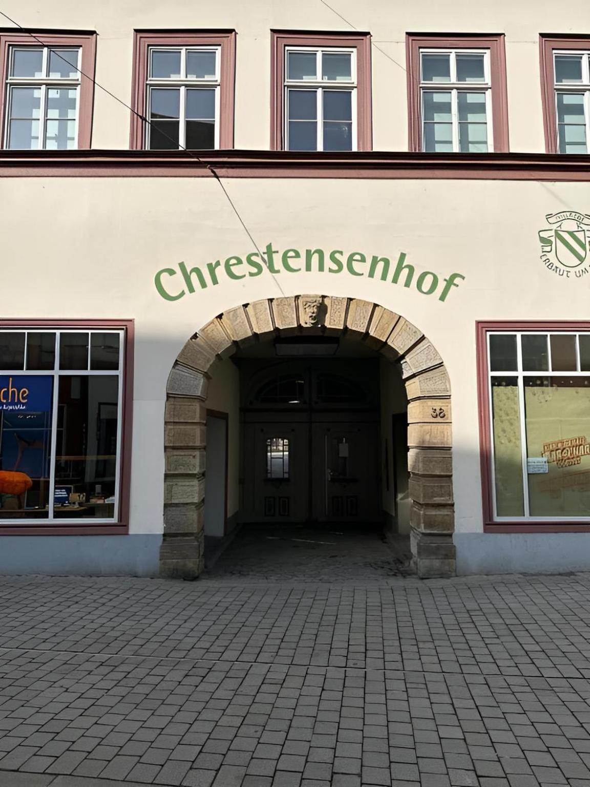Raha Apartments - Historischer Charme Direkt Am Domplatz エアフルト エクステリア 写真